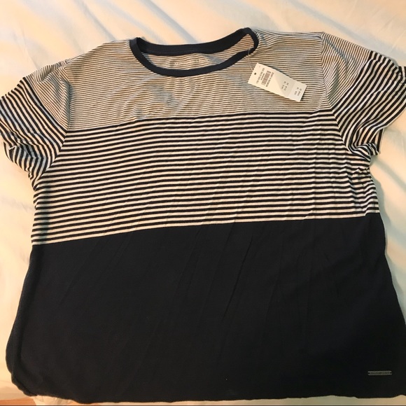 Abercrombie & Fitch Tops - Navy striped semi cropped tee